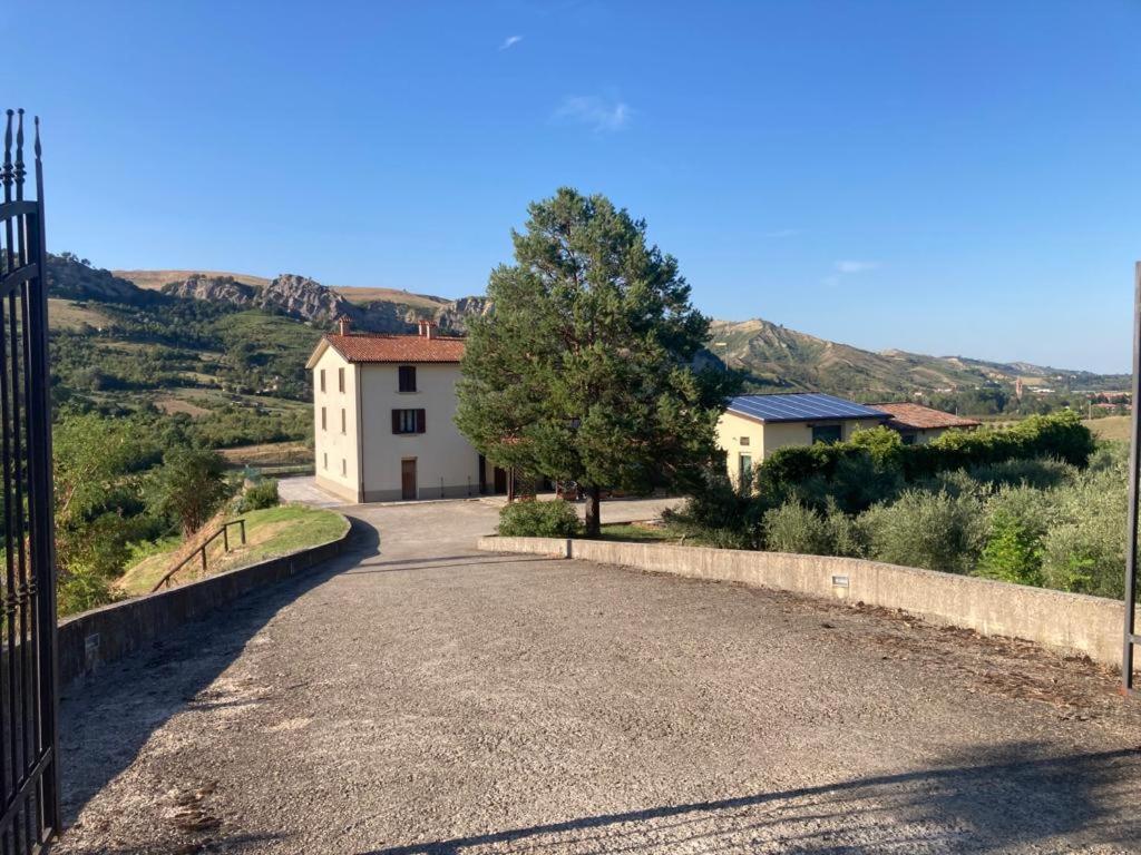 Ca' Vanello Borgo Tossignano 外观 照片