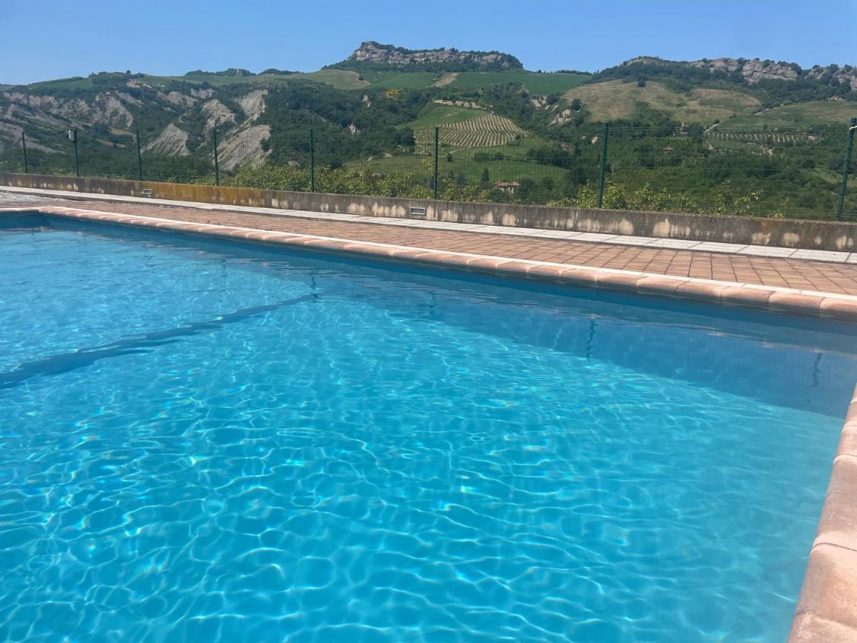 Ca' Vanello Borgo Tossignano 外观 照片