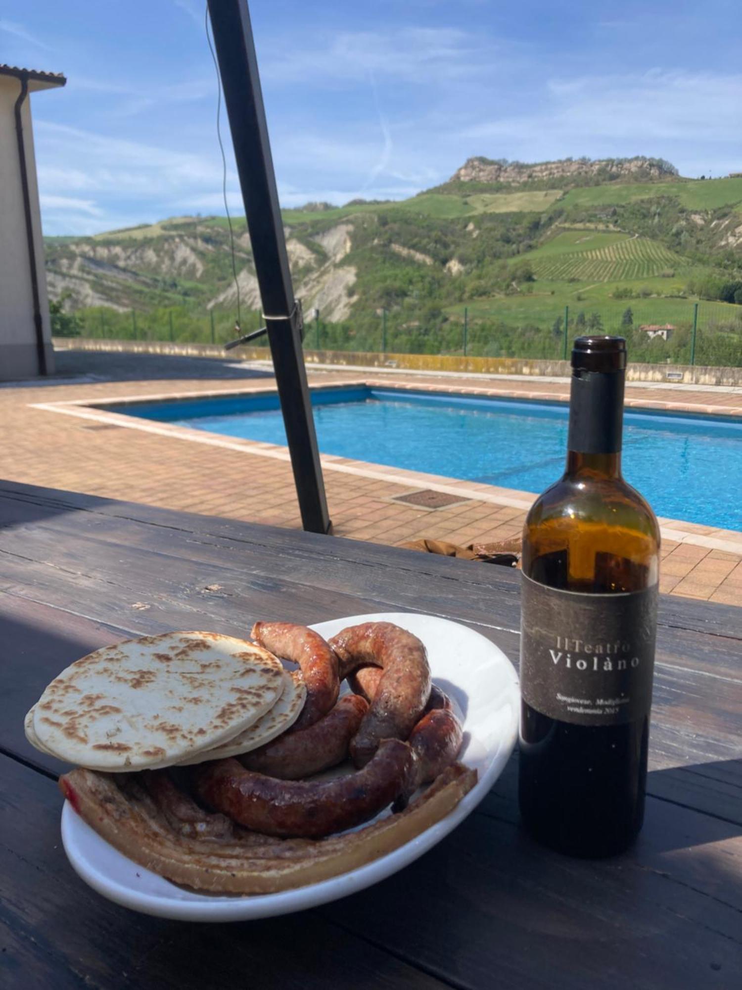 Ca' Vanello Borgo Tossignano 外观 照片