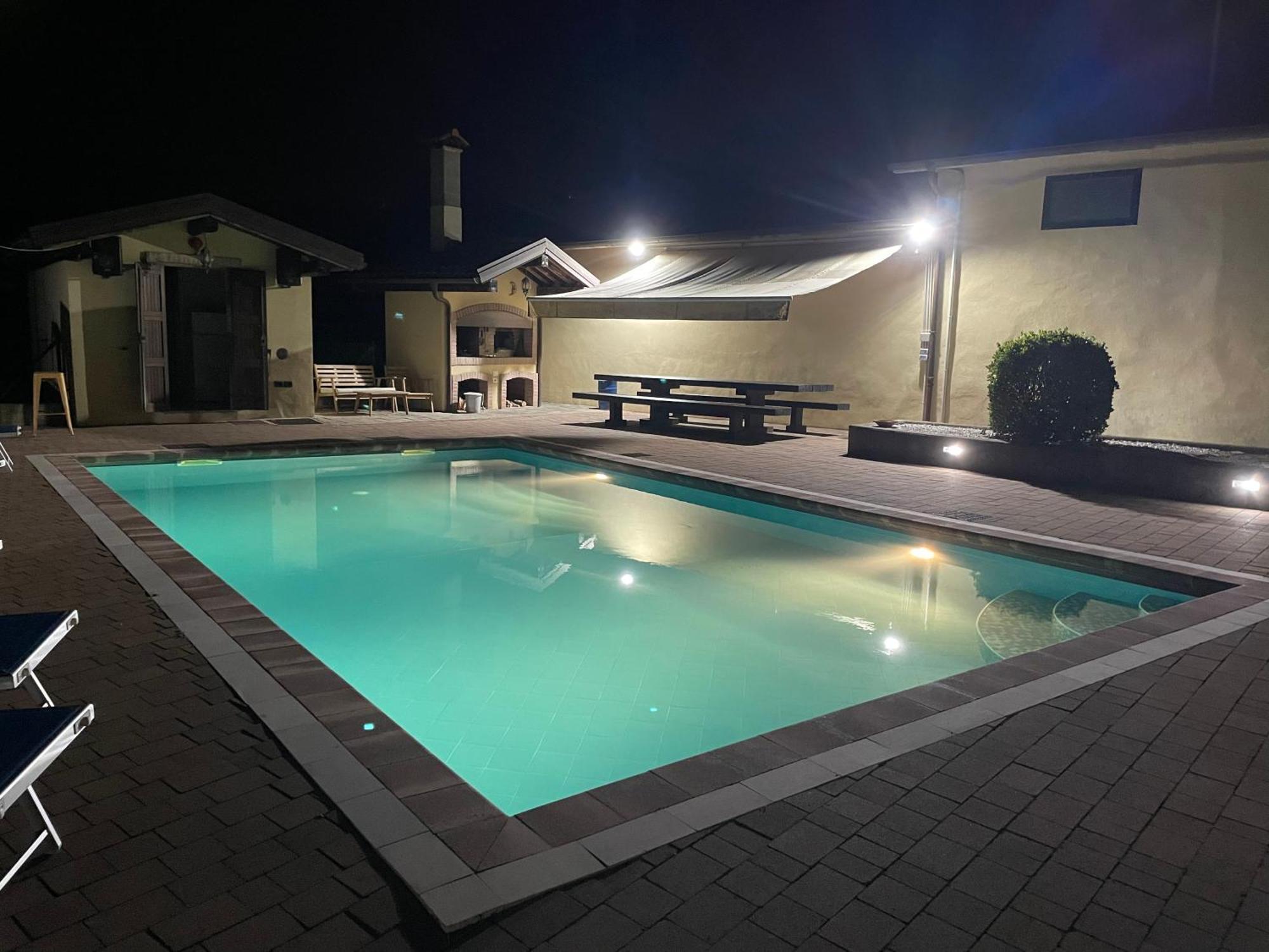 Ca' Vanello Borgo Tossignano 外观 照片